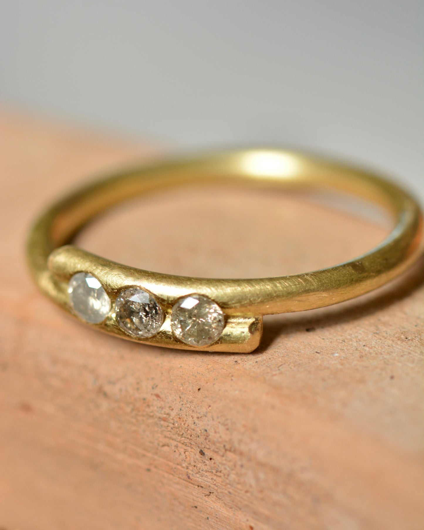 Diamond Vine Ring 18k Solid Gold
