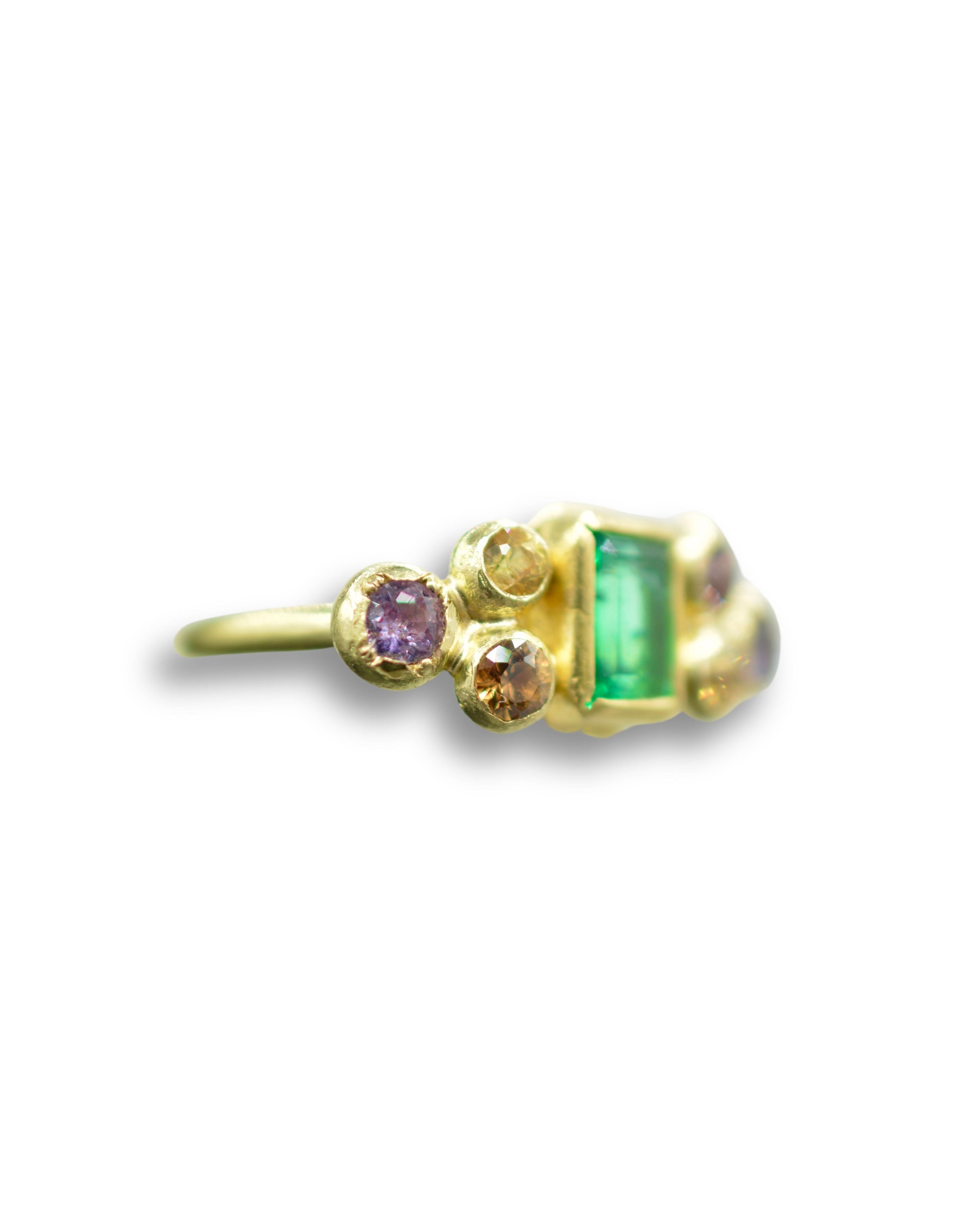Emerald Bow Ring | Handcrafted 18k & 22k Gold