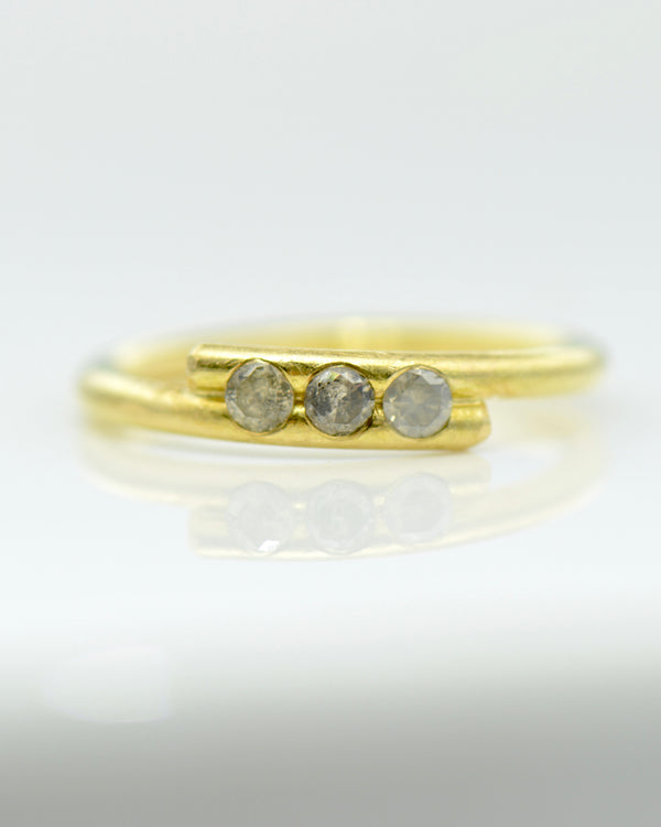 Diamond Vine Ring | Handcrafted 18k Gold