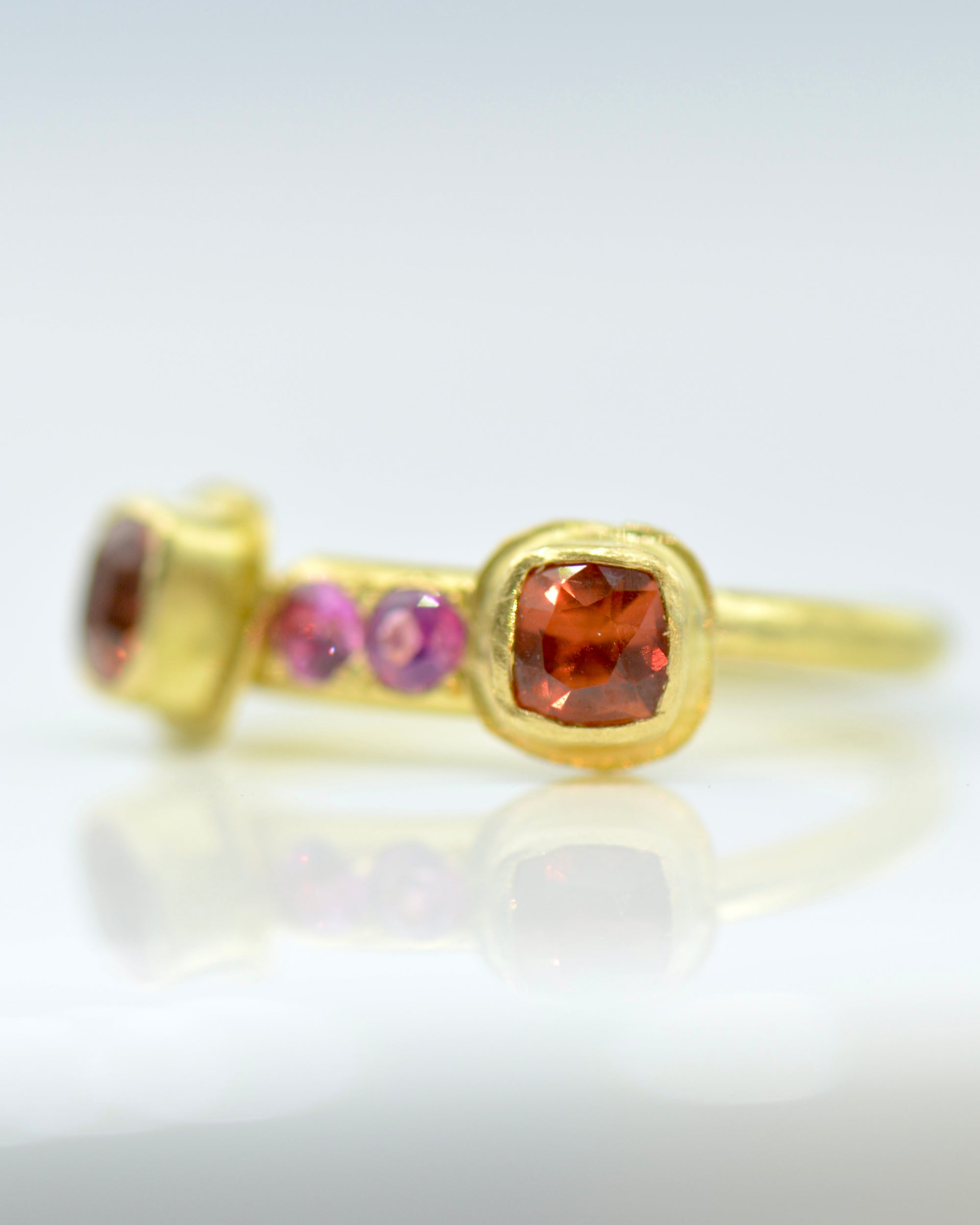 Sapphire Seesaw Ring | Handcrafted 18k Gold