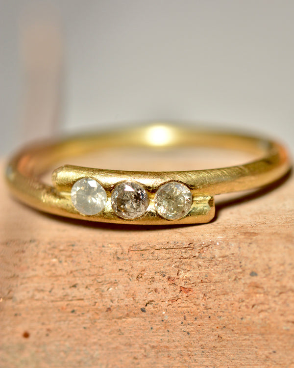 Diamond Vine Ring | Handcrafted 18k Gold